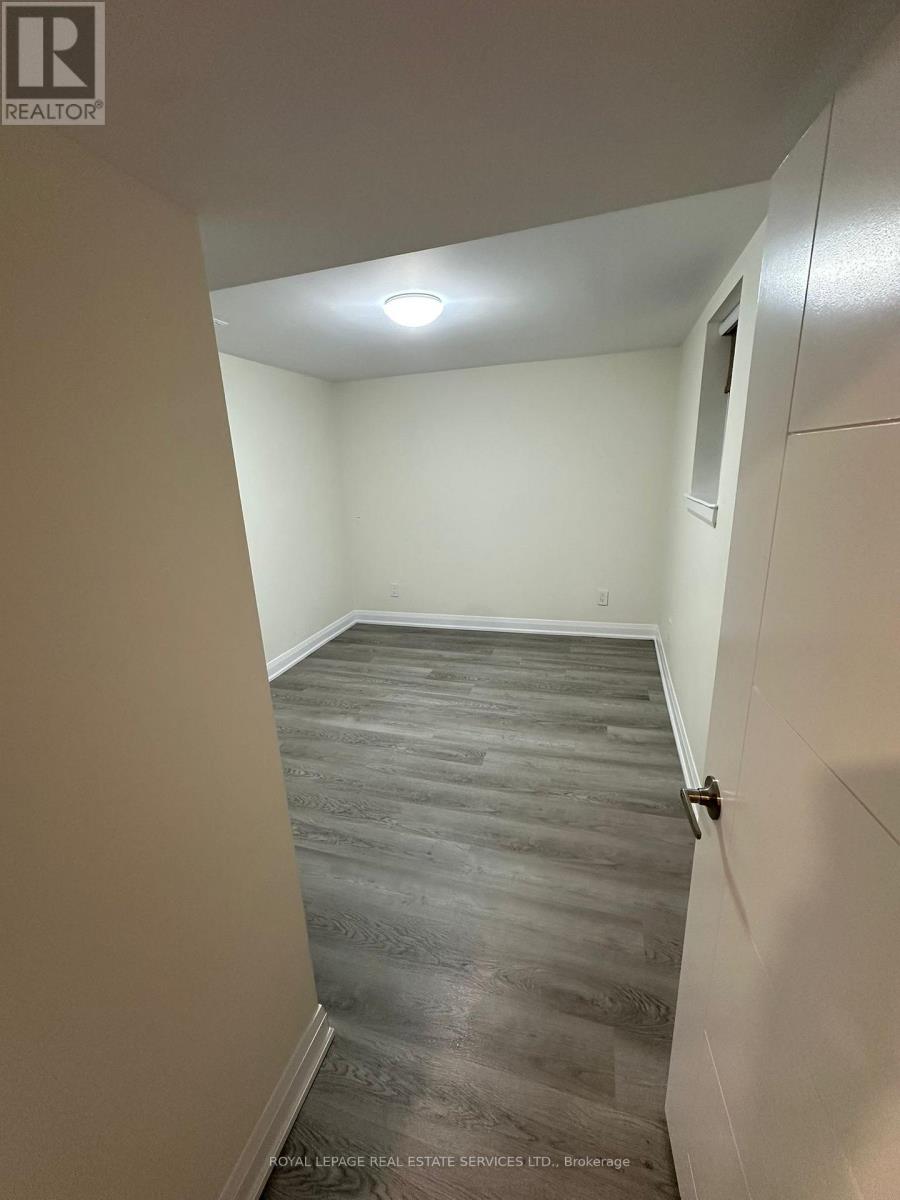 2389 Morrison Avenue, Mississauga, Ontario  L5C 3C6 - Photo 11 - W13217138