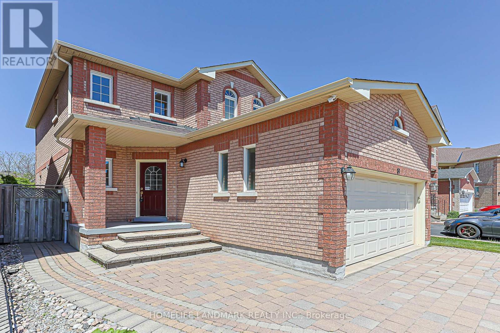81 Eastpine Drive, Markham, Ontario  L3R 4T2 - Photo 2 - N13215440