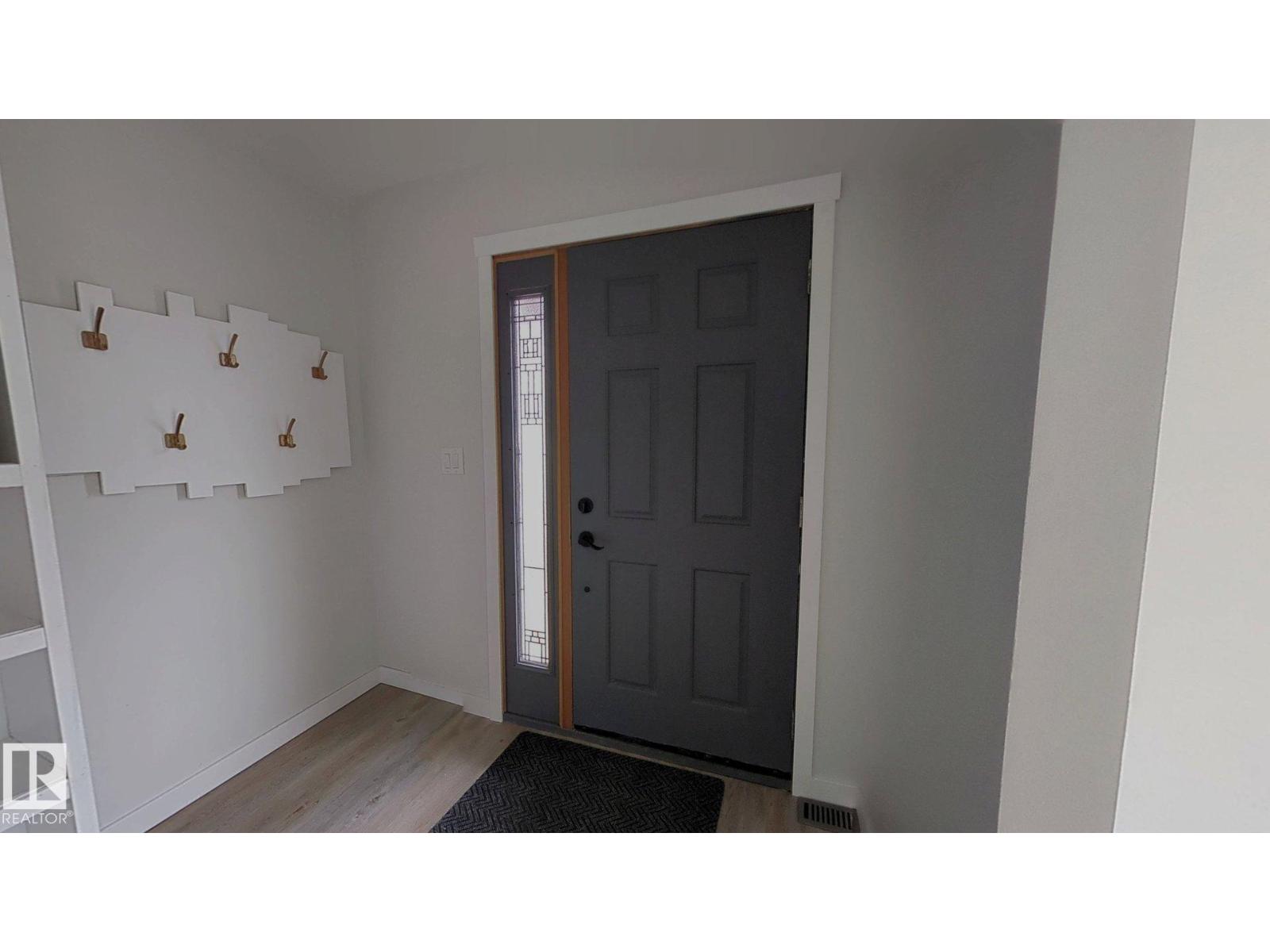 703 Grandin Dr, Morinville, Alberta  T8R 1K2 - Photo 4 - E4490882