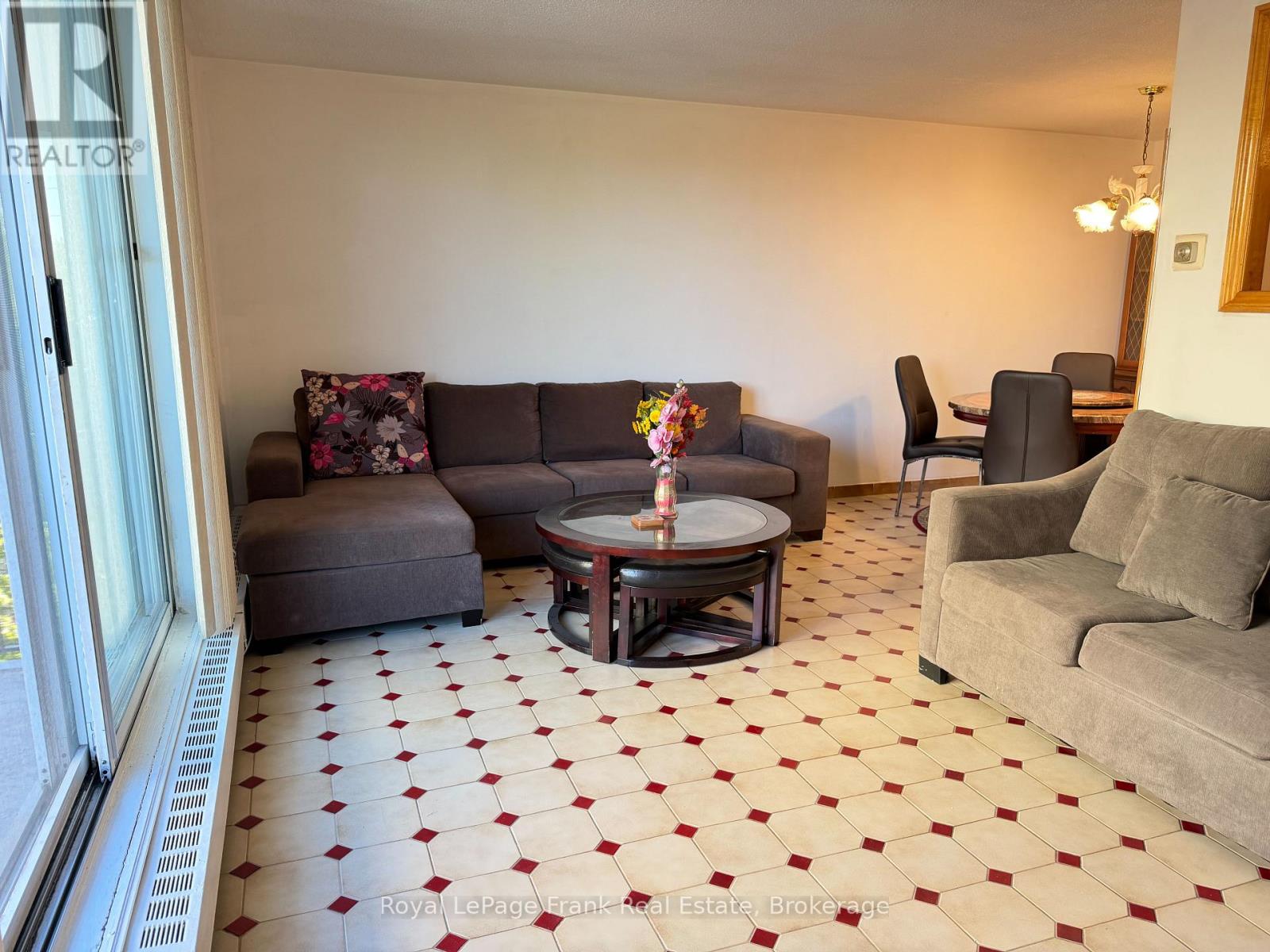 402 - 895 Kennedy Road, Toronto, Ontario  M1K 2E9 - Photo 9 - E13217190