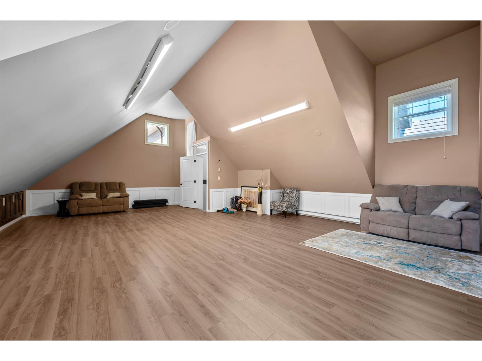 16418 36a Avenue, Surrey, British Columbia  V3Z 0M1 - Photo 10 - R3129879