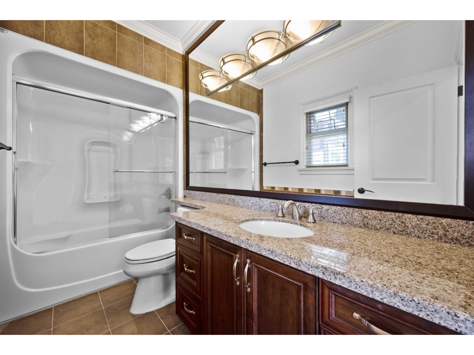 16418 36a Avenue, Surrey, British Columbia  V3Z 0M1 - Photo 8 - R3129879