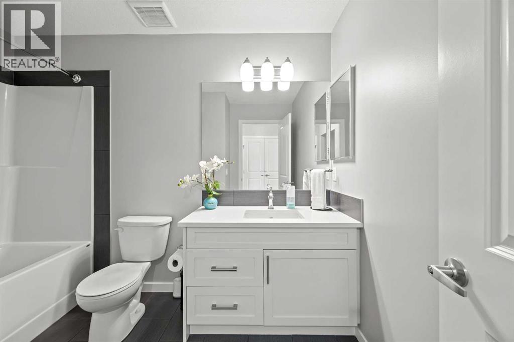 123 Masters Rise Se, Calgary, Alberta T3M 2L5 - Photo 35 - A2315889