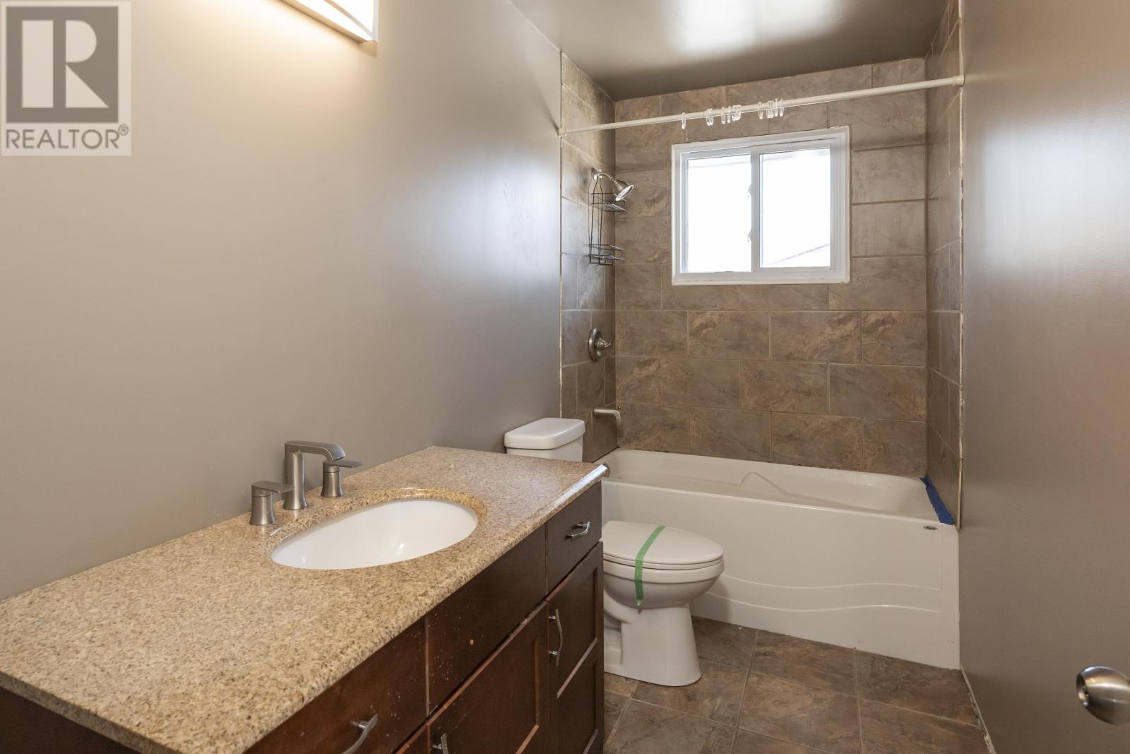 423 Brittany Drive, Thunder Bay, Ontario  P7B 5P3 - Photo 20 - TB2601260