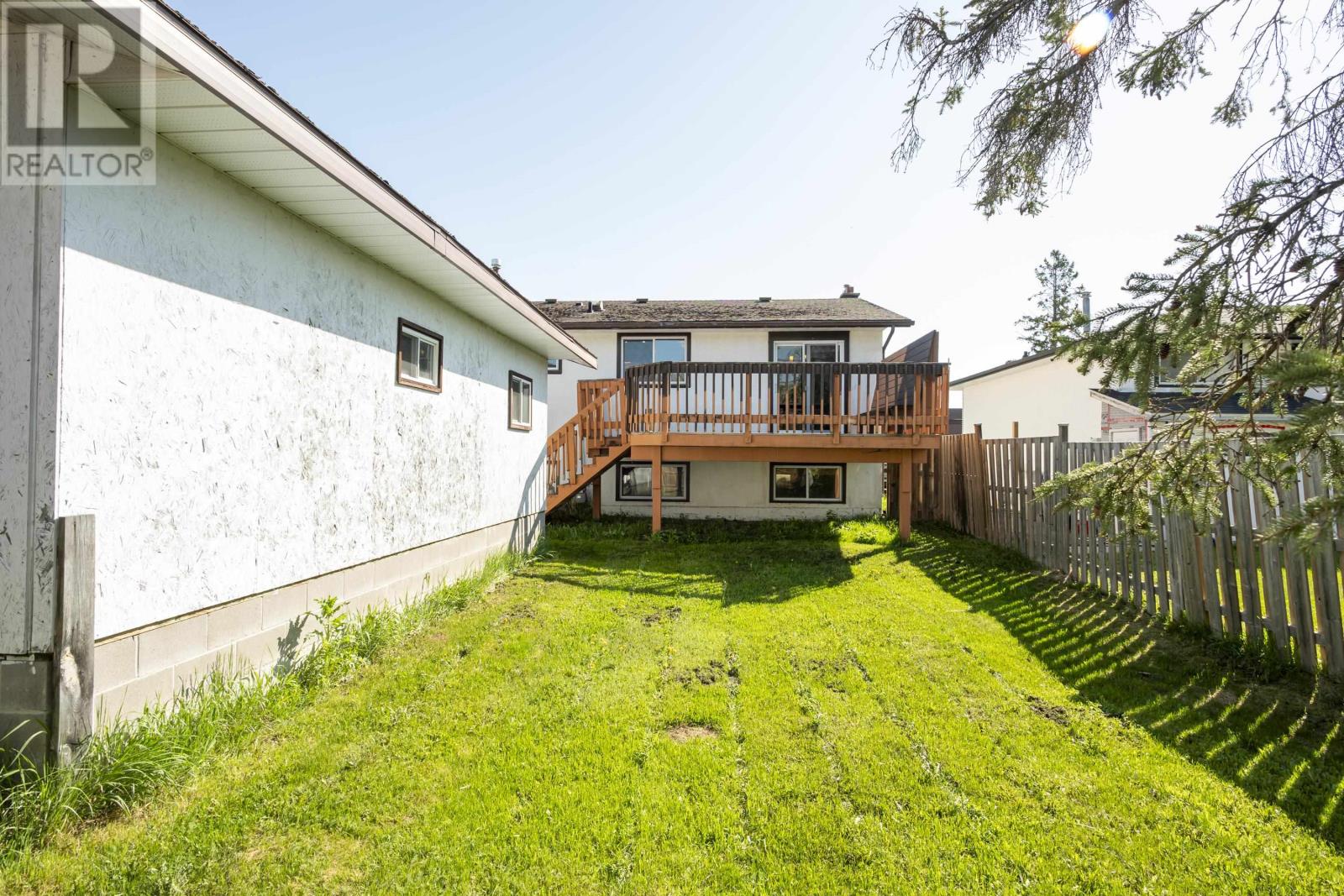 423 Brittany Drive, Thunder Bay, Ontario  P7B 5P3 - Photo 6 - TB2601260