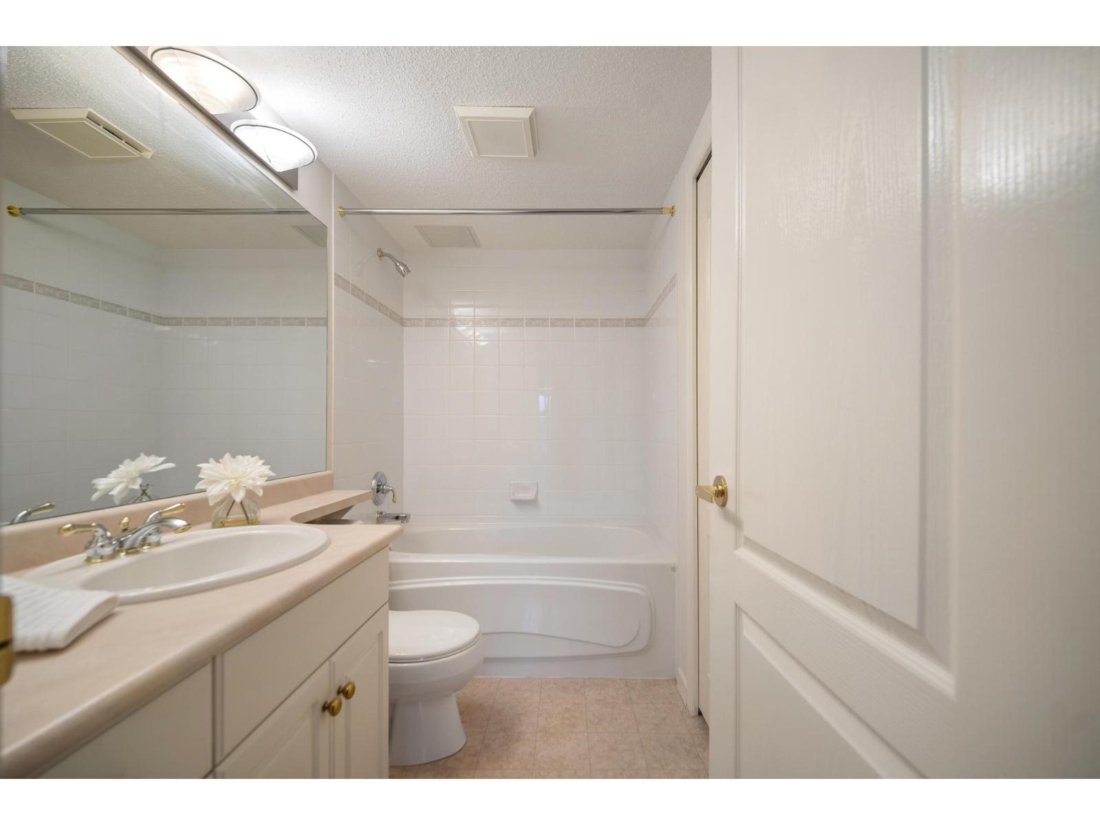 205 1929 154 Street, Surrey, British Columbia  V4A 4S2 - Photo 12 - R3083528