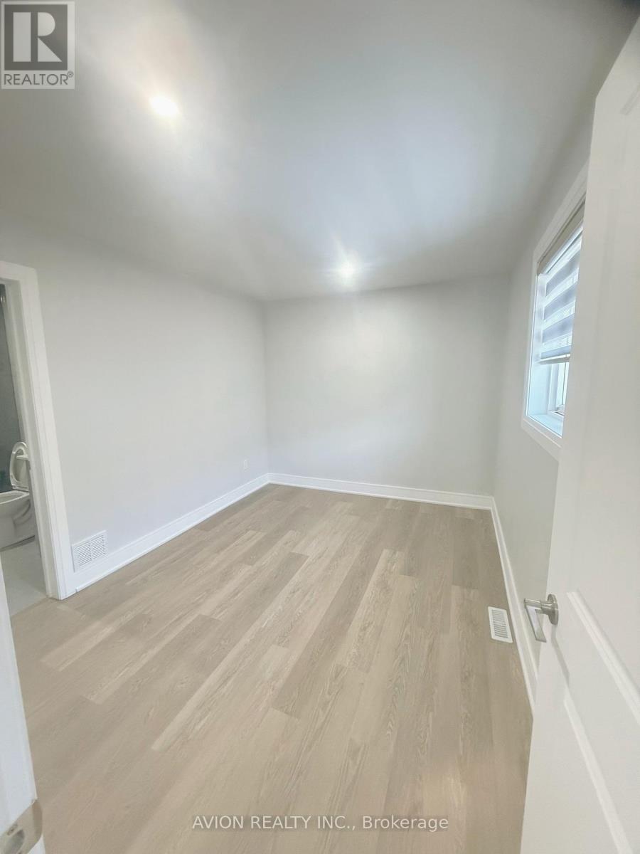 Part Of Main Floor - 248 Fairglen Avenue, Toronto, Ontario  M1W 1B1 - Photo 9 - E13217192