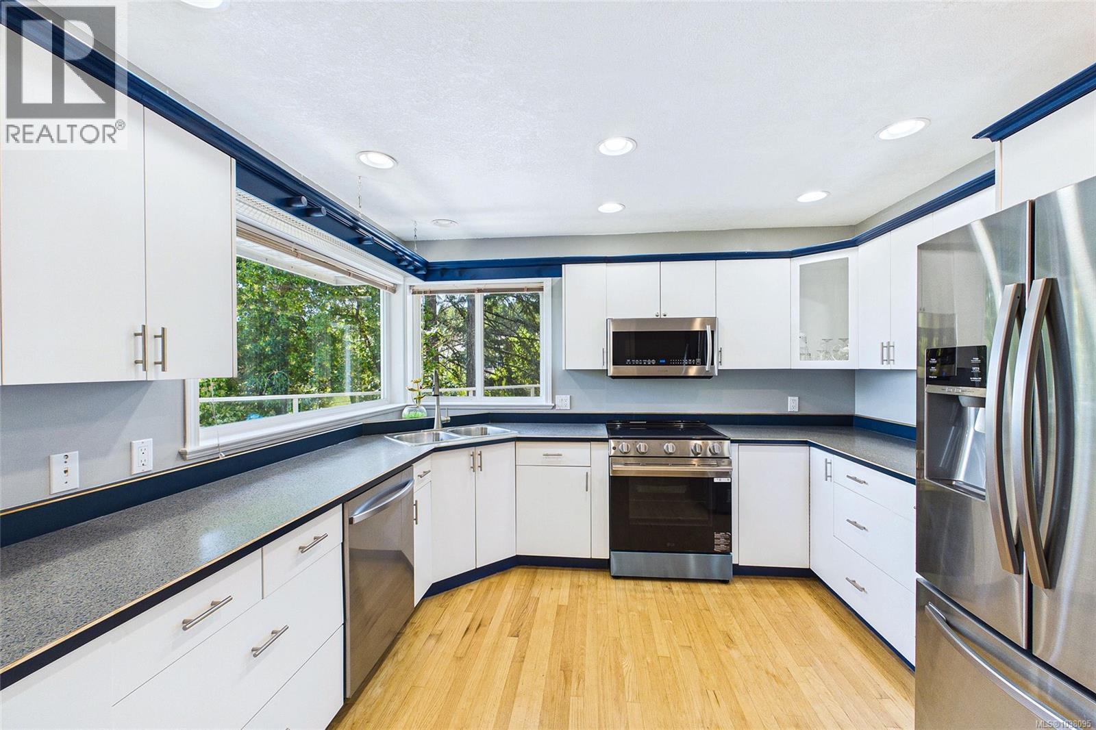 2375 Glenellen Pl, Nanoose Bay, British Columbia  V9P 9G3 - Photo 13 - 1038095