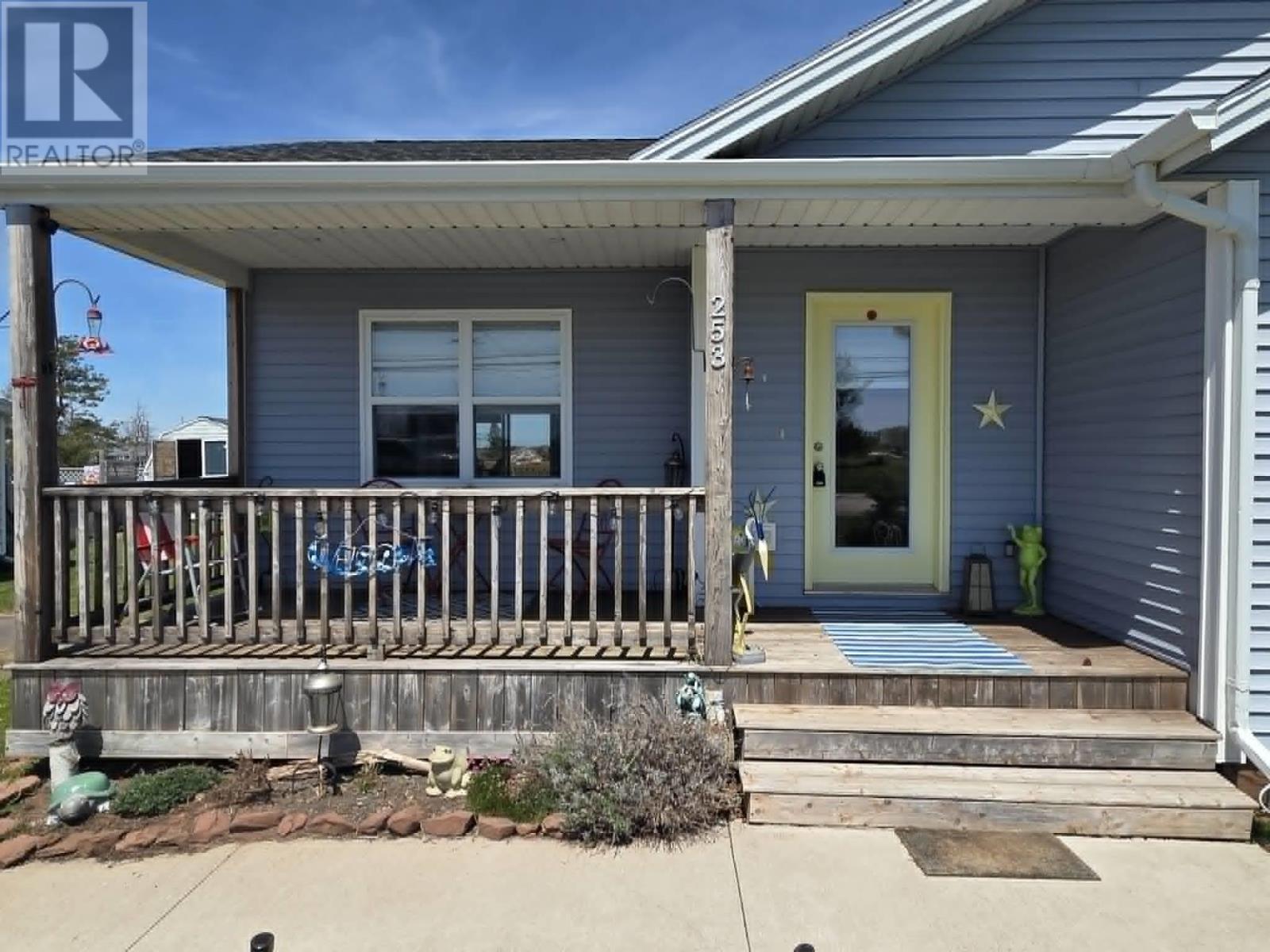 253 Carleton Avenue, Borden-Carleton, Prince Edward Island C0B 1X0 - Photo 4 - 202610194