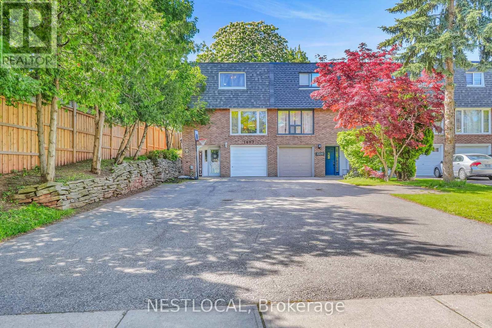 1007 FALGARWOOD DRIVE, Oakville, Ontario