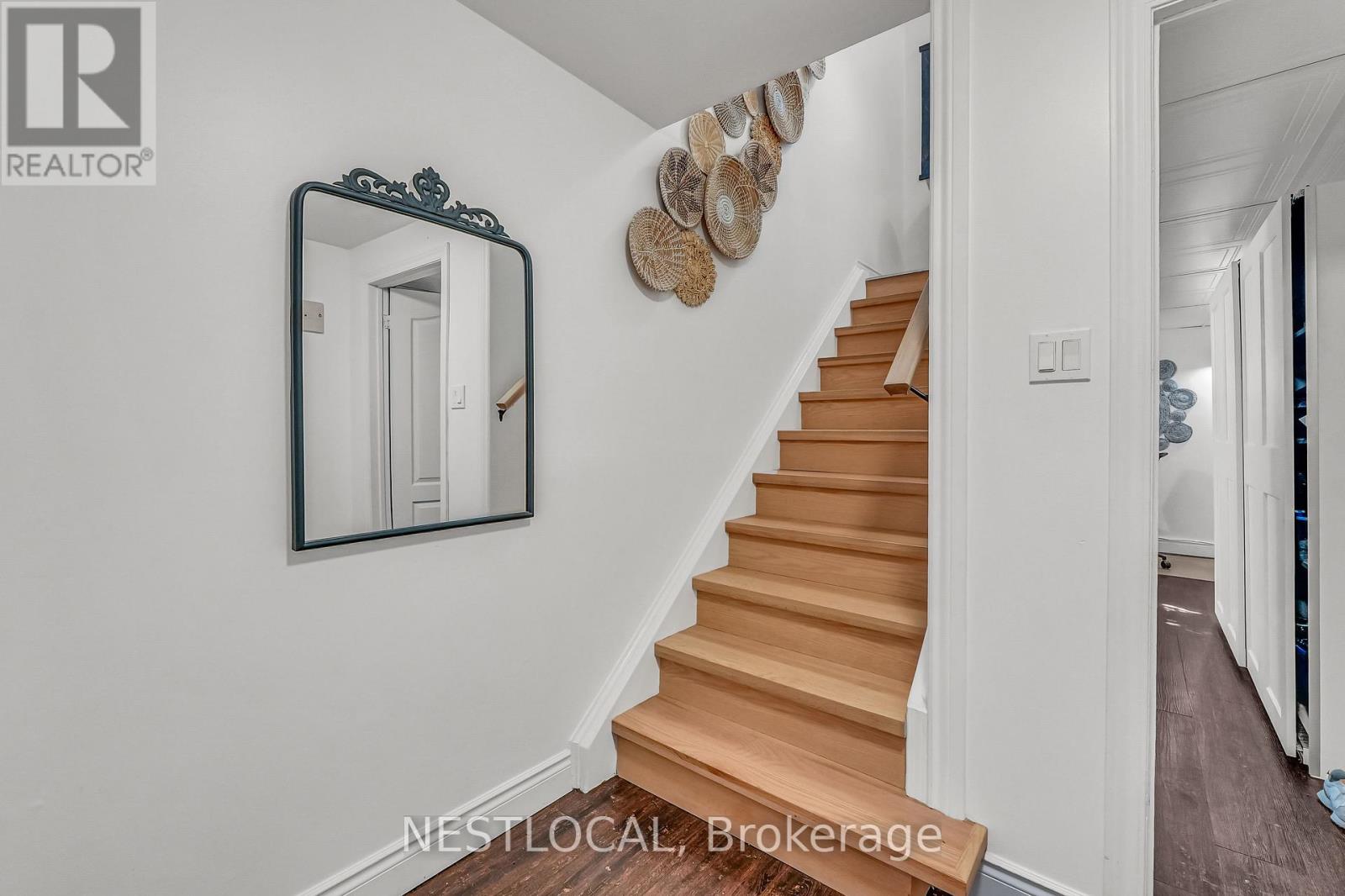 1007 Falgarwood Drive, Oakville, Ontario  L6H 1N7 - Photo 10 - W13217184