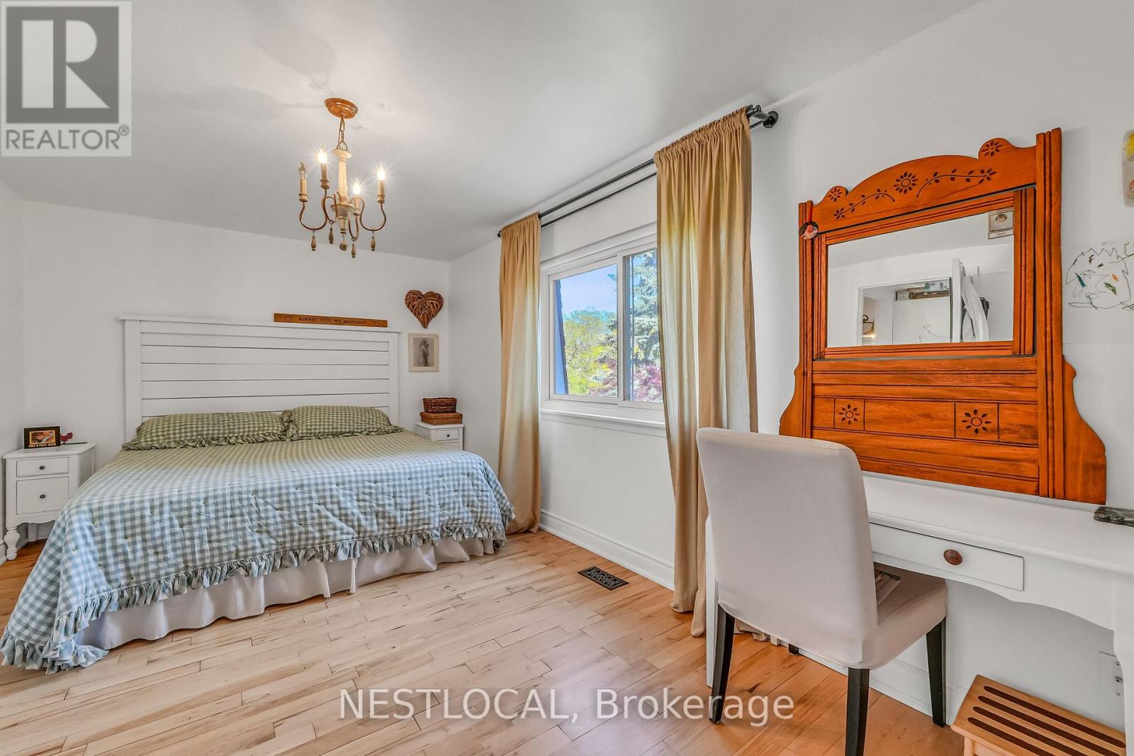 1007 Falgarwood Drive, Oakville, Ontario  L6H 1N7 - Photo 11 - W13217184