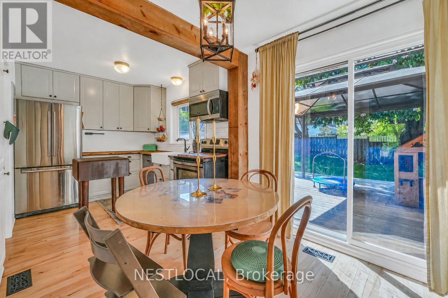 1007 Falgarwood Drive, Oakville, Ontario  L6H 1N7 - Photo 6 - W13217184