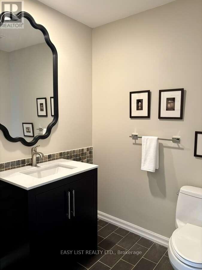 B8 - 245 Dalesford Road, Toronto, Ontario  M8Y 4H7 - Photo 13 - W13217204