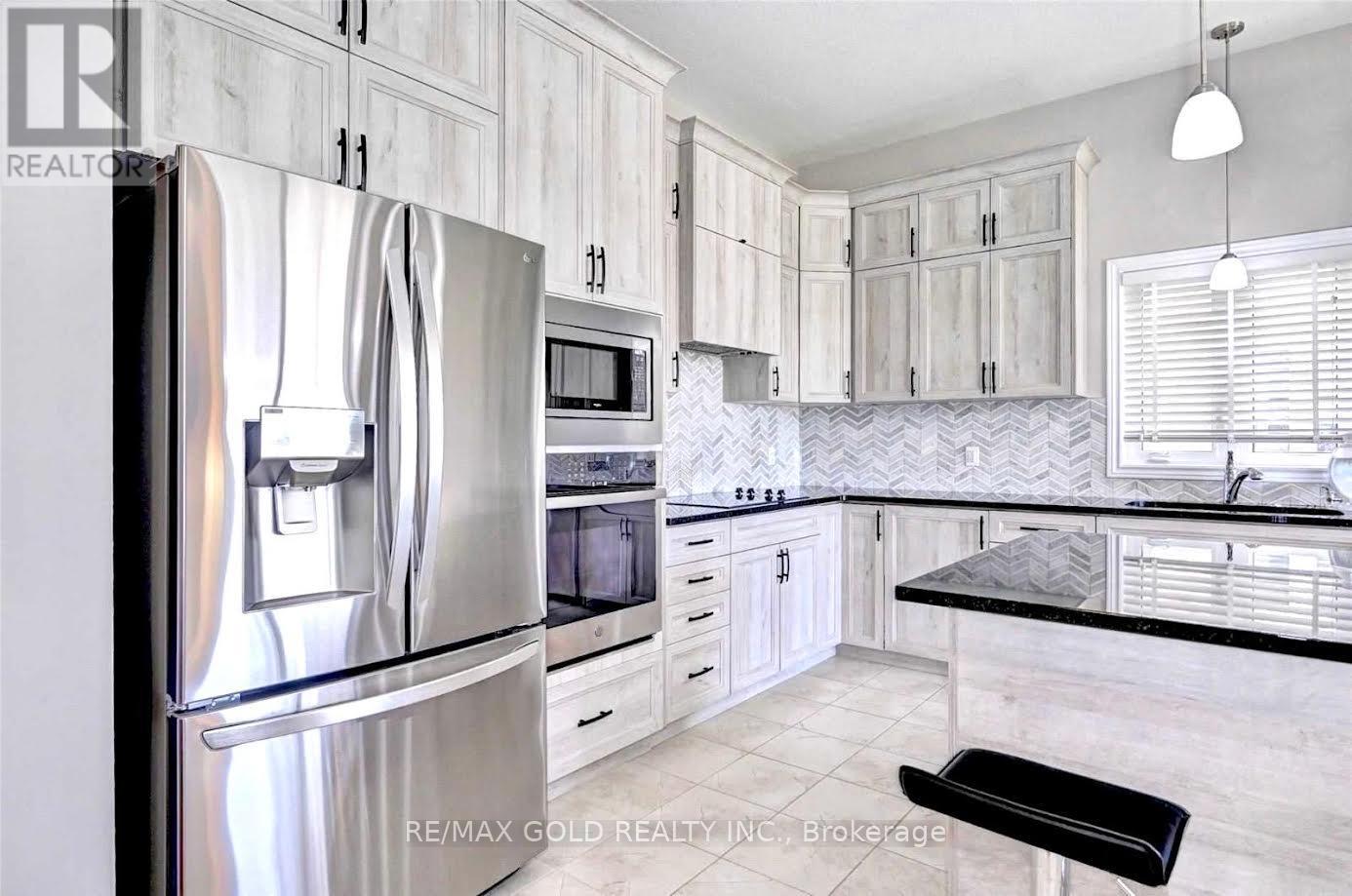 105 Arlington Parkway N, Brant, Ontario  N3L 0G5 - Photo 4 - X13217178