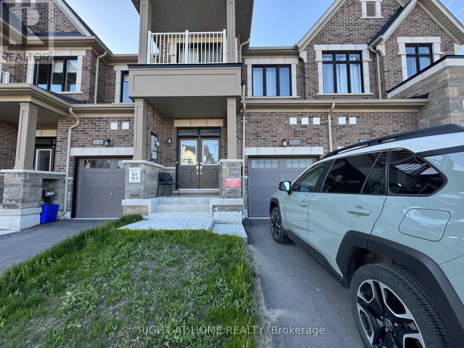 1093 Thompson Drive, Oshawa, Ontario  L1L 0V5 - Photo 2 - E13205084