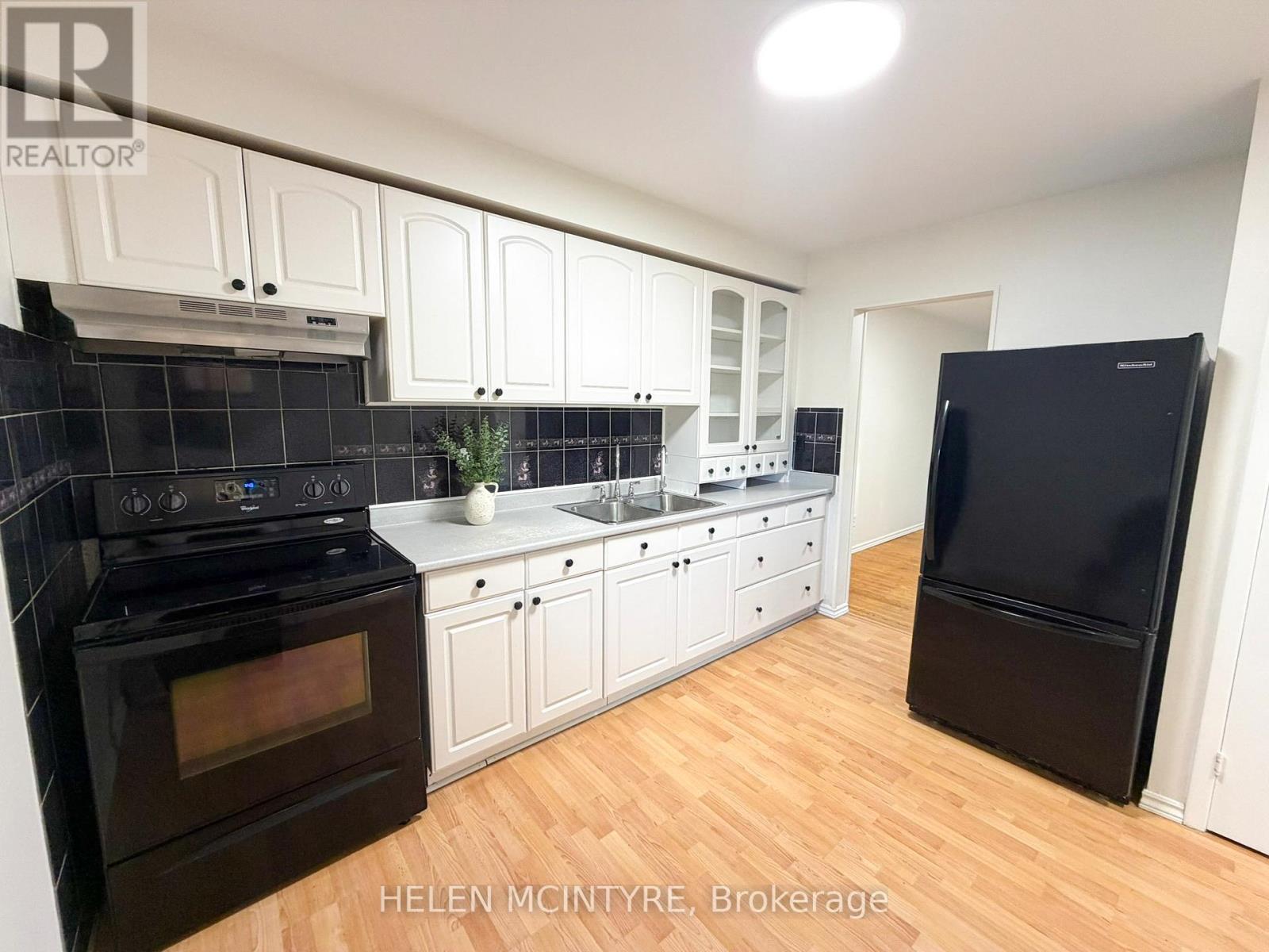 4 - 140 Ripley Court, Oakville, Ontario  L6H 1H1 - Photo 12 - W13217210