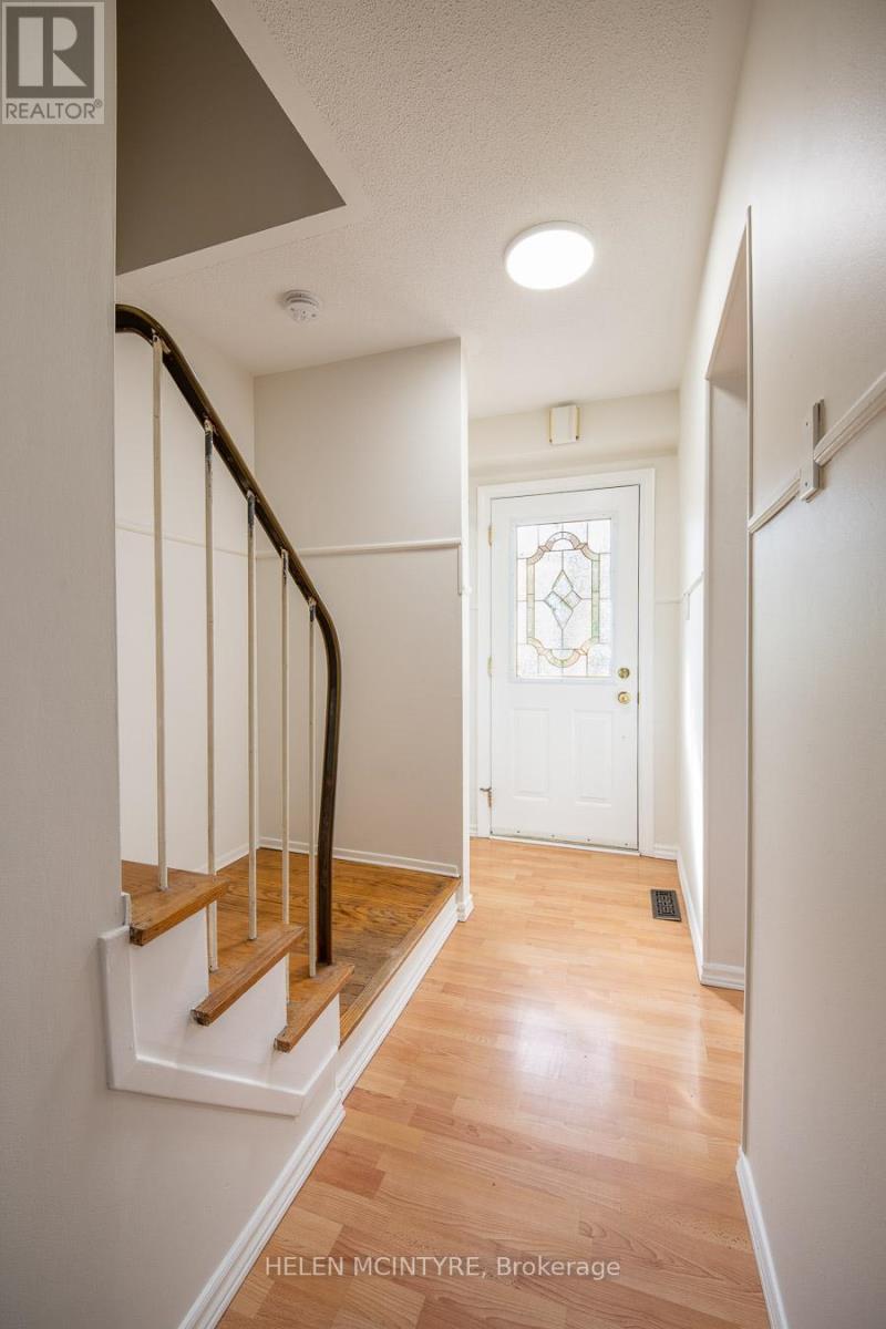 4 - 140 Ripley Court, Oakville, Ontario  L6H 1H1 - Photo 3 - W13217210