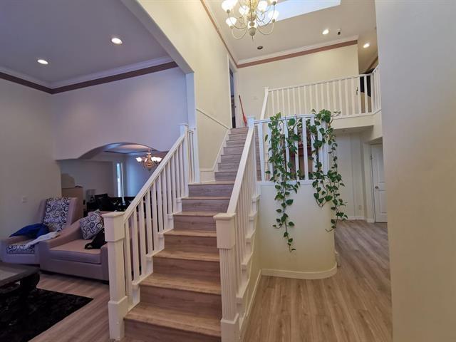 6641 123 Street, Surrey, British Columbia  V3W 0W1 - Photo 2 - R3129902