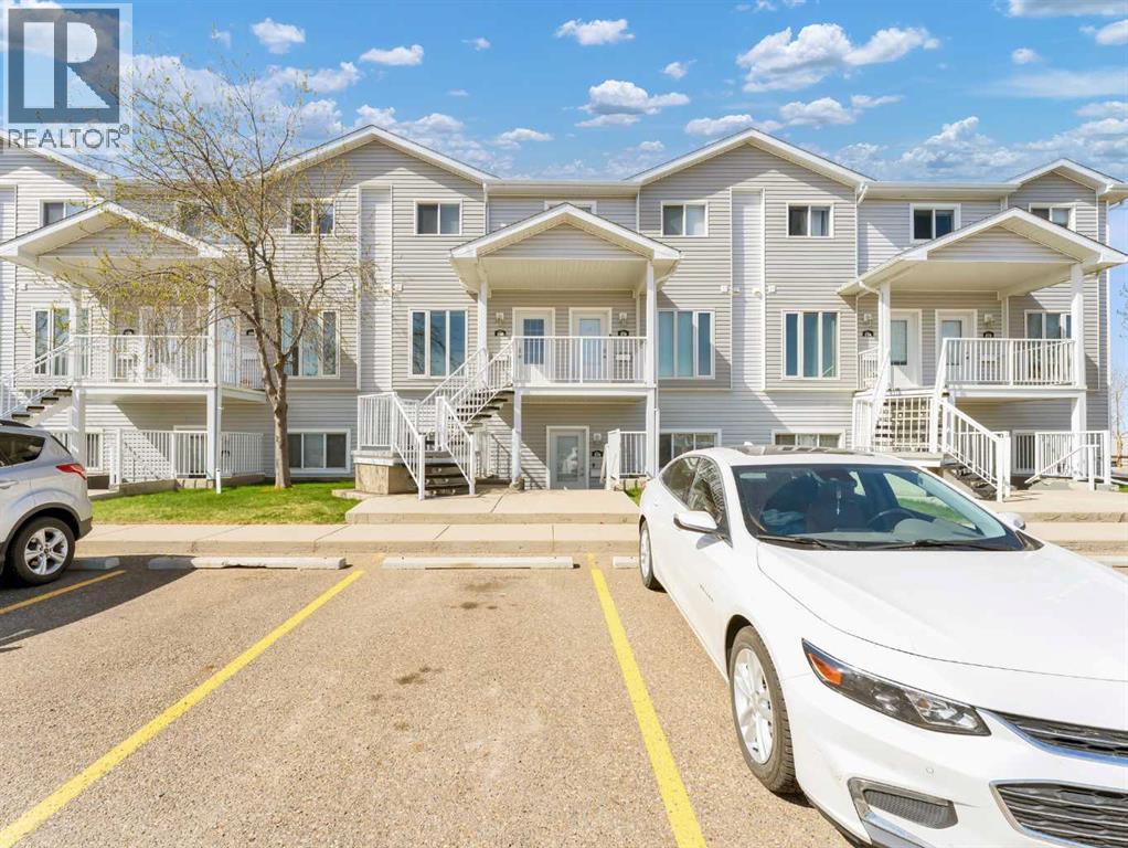 280 Northlands Pointe Ne, Medicine Hat, Alberta  T1C 0C1 - Photo 5 - A2309026