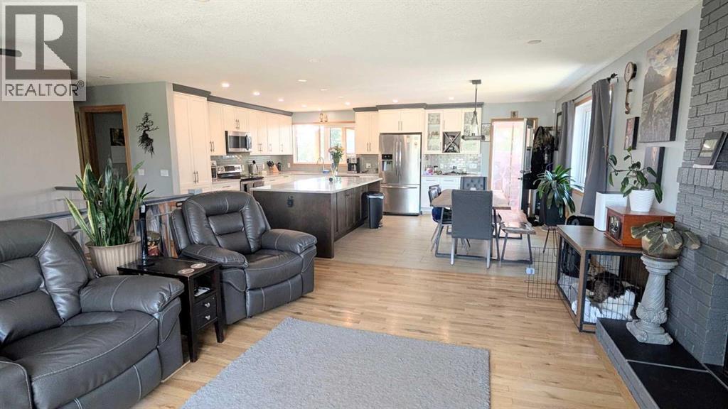 108 Glendale Place, Cochrane, Alberta  T4C 1H8 - Photo 10 - A2310171