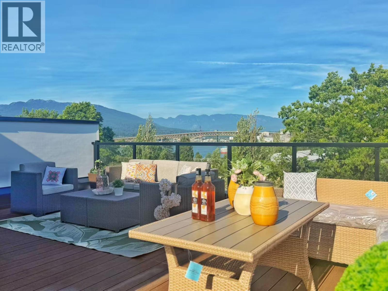2 2893 Eton Street, Vancouver, British Columbia  V5K 1K4 - Photo 16 - R3129285