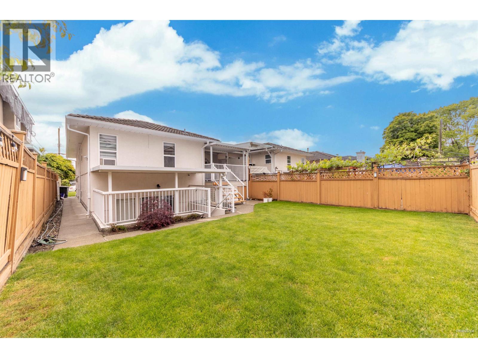 7525 17th Avenue, Burnaby, British Columbia  V3N 1L6 - Photo 27 - R3129106