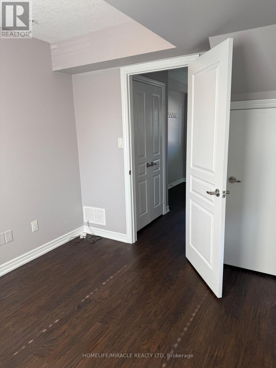 53 Oliver Lane, St. Catharines, Ontario  L2P 0C4 - Photo 9 - X13217228