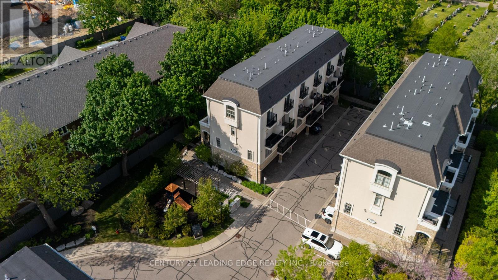 18 - 3077 Cawthra Road, Mississauga, Ontario  L5A 2X4 - Photo 38 - W13216974