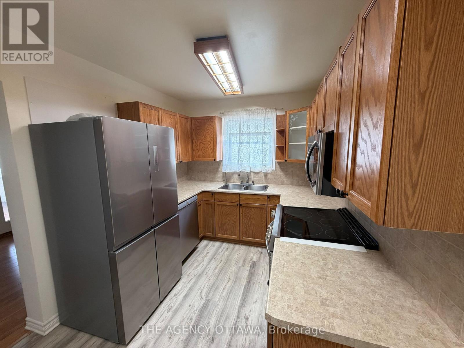 6351 St Louis Drive, Ottawa, Ontario  K1C 2X9 - Photo 5 - X13215392
