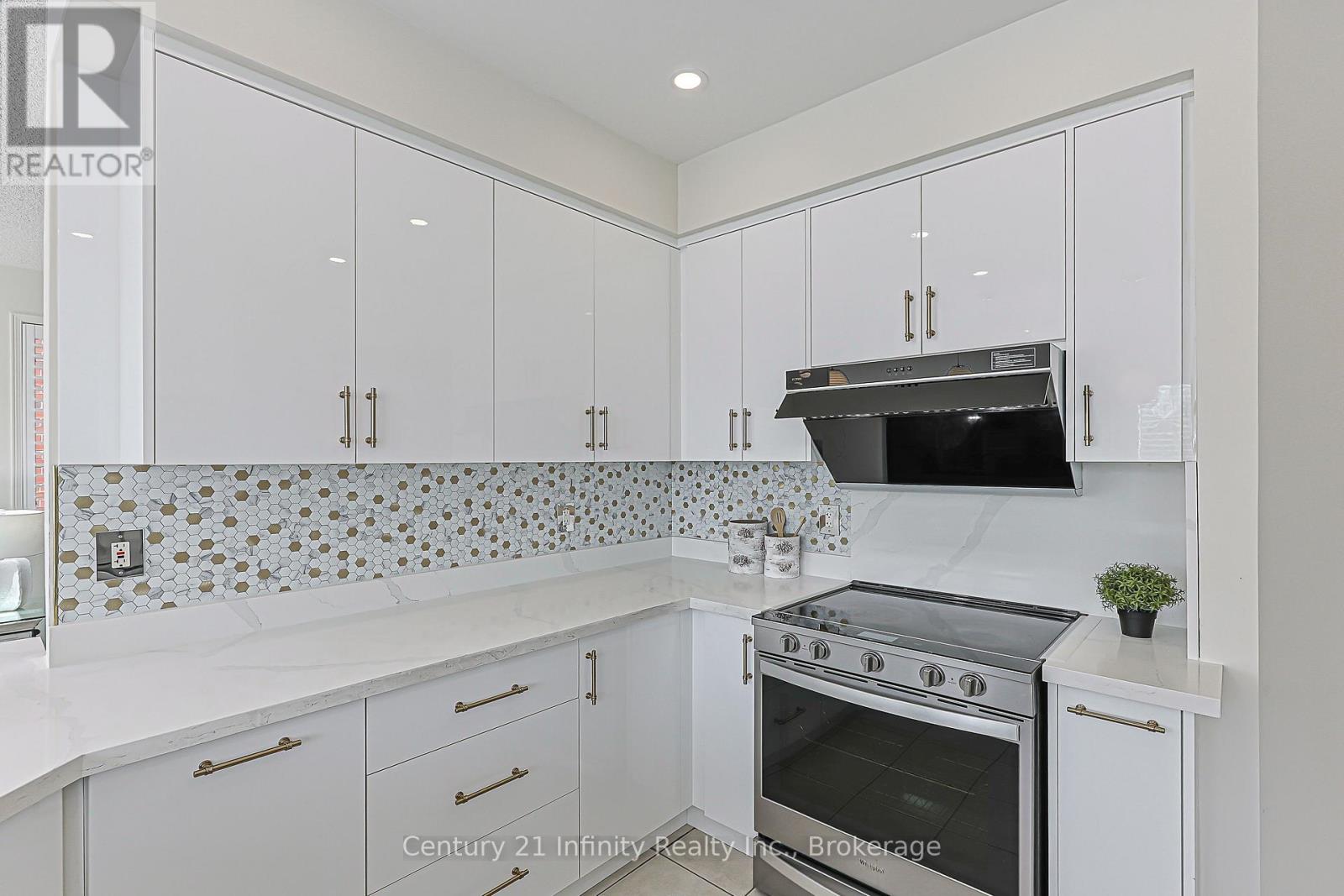 59 Splendor Drive, Whitby, Ontario  L1P 1X5 - Photo 19 - E13217270