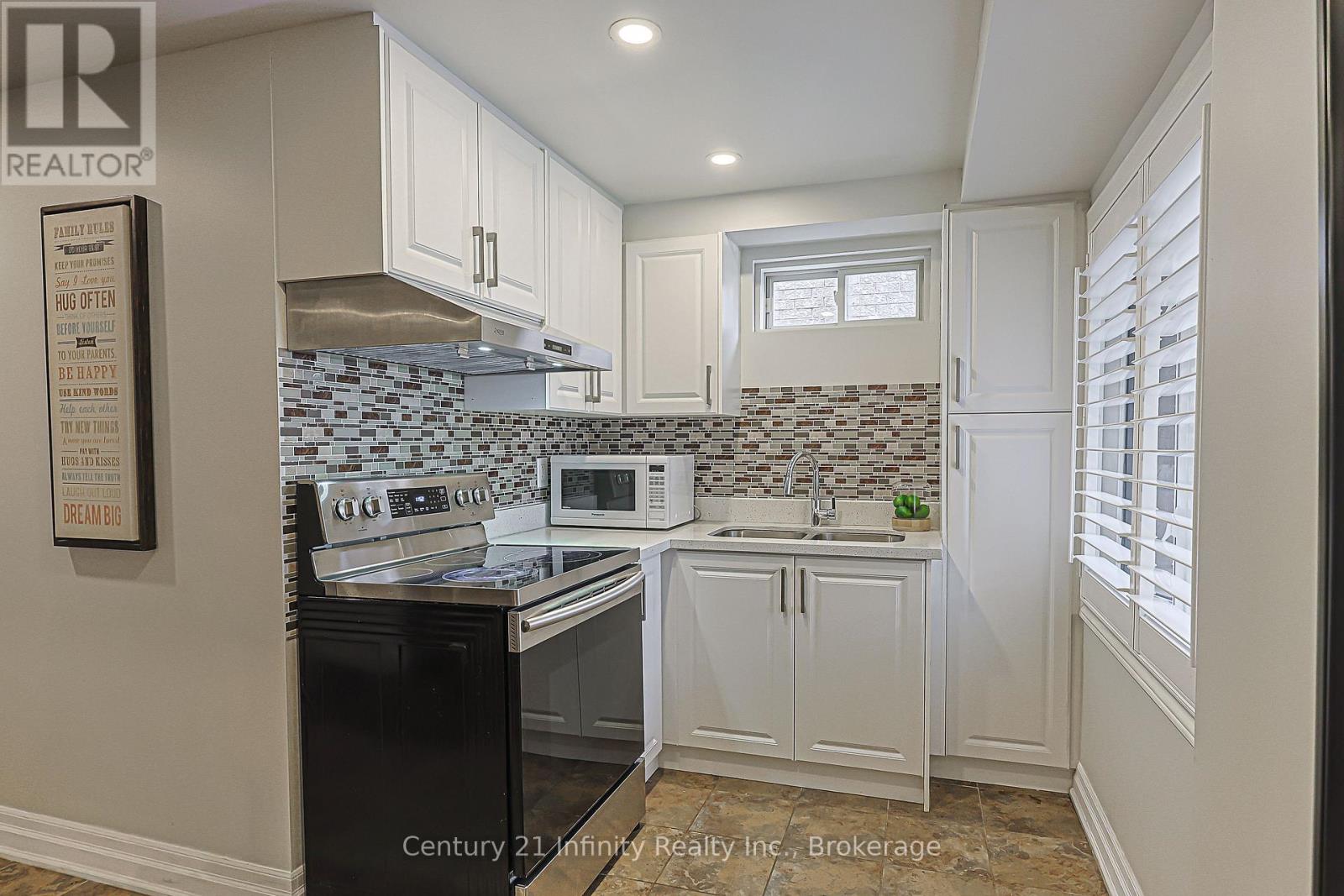59 Splendor Drive, Whitby, Ontario  L1P 1X5 - Photo 43 - E13217270