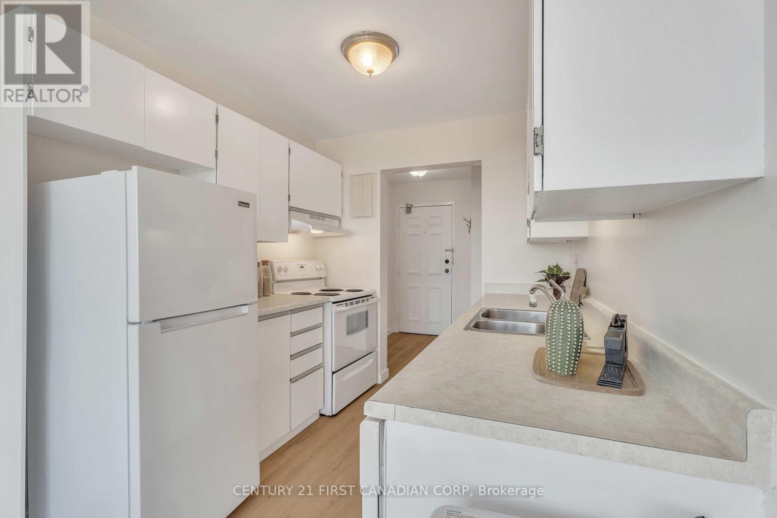1010 - 600 Grenfell Drive, London North, Ontario  N5X 2R8 - Photo 18 - X13217284