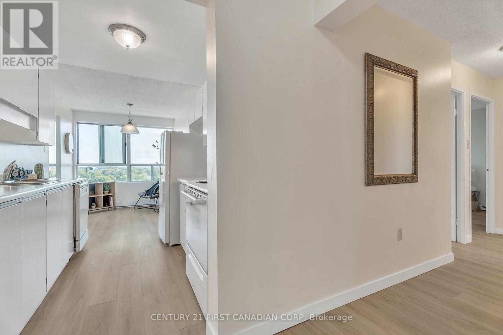 1010 - 600 Grenfell Drive, London North, Ontario  N5X 2R8 - Photo 4 - X13217284