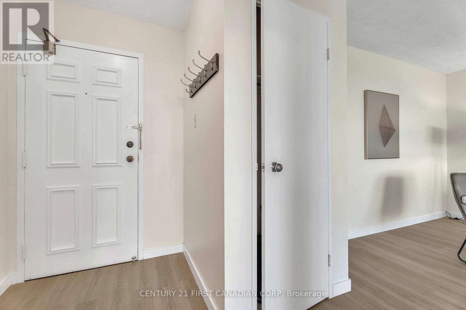 1010 - 600 Grenfell Drive, London North, Ontario  N5X 2R8 - Photo 5 - X13217284