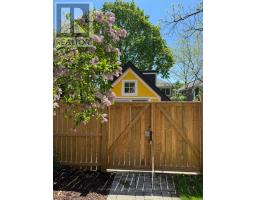 TH - 40 BOND STREET, Oakville, Ontario