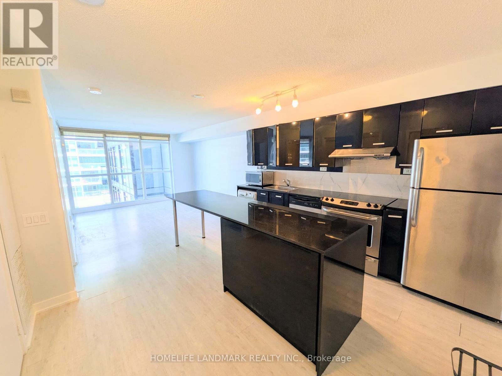 516 - 19 Singer Court, Toronto, Ontario  M2K 0B2 - Photo 2 - C13217260