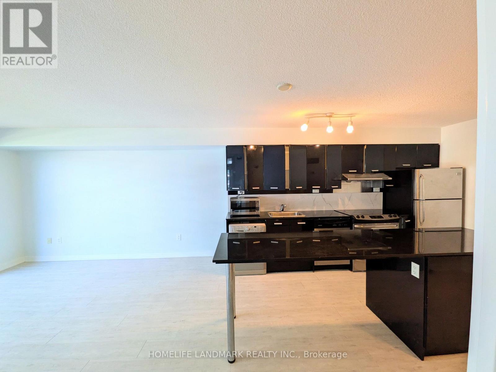 516 - 19 Singer Court, Toronto, Ontario  M2K 0B2 - Photo 3 - C13217260
