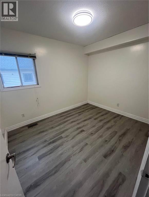 4687 First Avenue, Niagara Falls, Ontario  L2E 4G5 - Photo 16 - 40835010