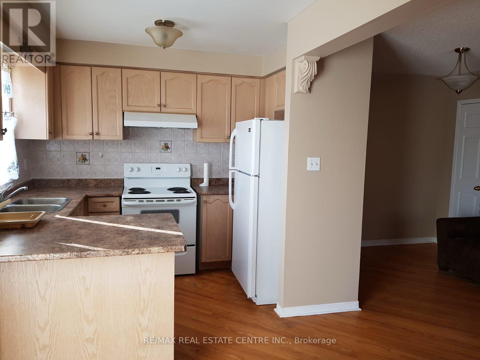 30 - 1591 South Parade Court, Mississauga, Ontario  L5M 6G1 - Photo 4 - W12994500