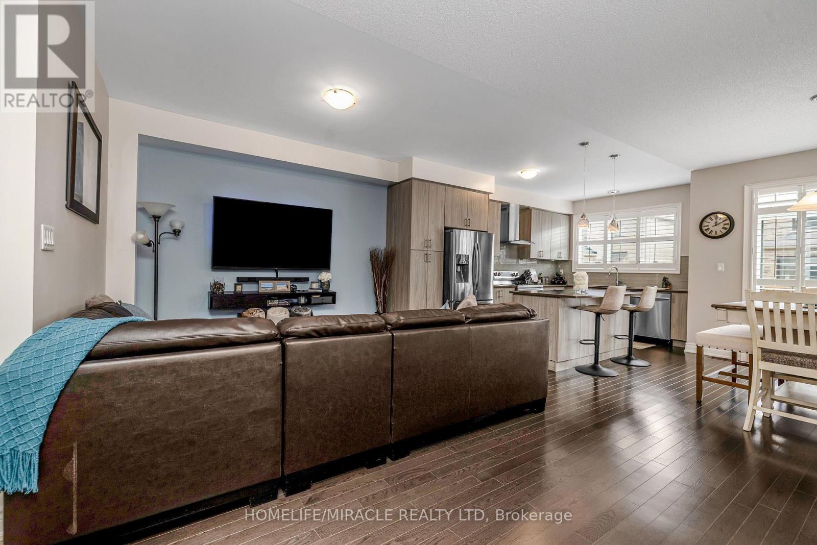 27 Hubbell Road, Brampton, Ontario  L6Y 1P3 - Photo 6 - W13216428