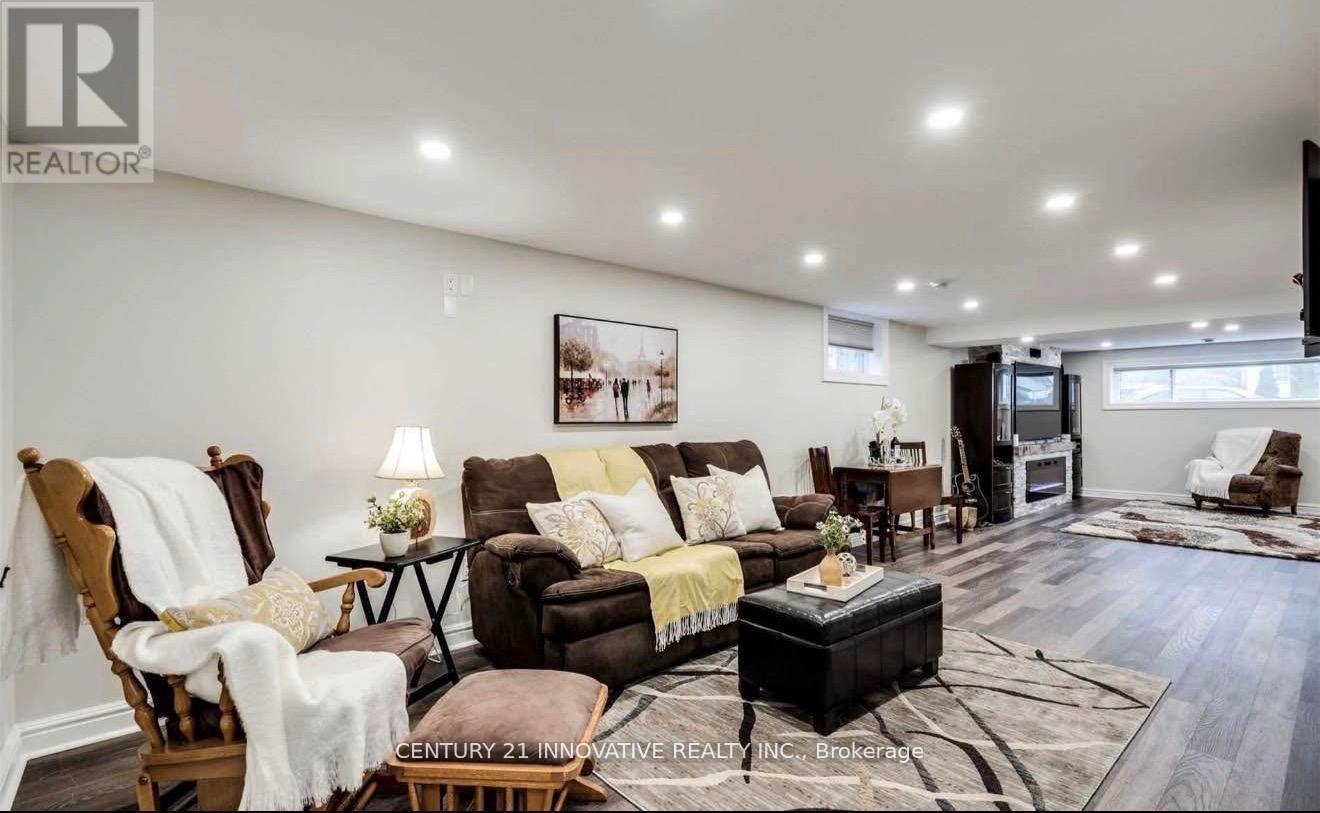 Bsmt - 586 Chamberlain Road, Burlington, Ontario  L7L 2V5 - Photo 2 - W13217254