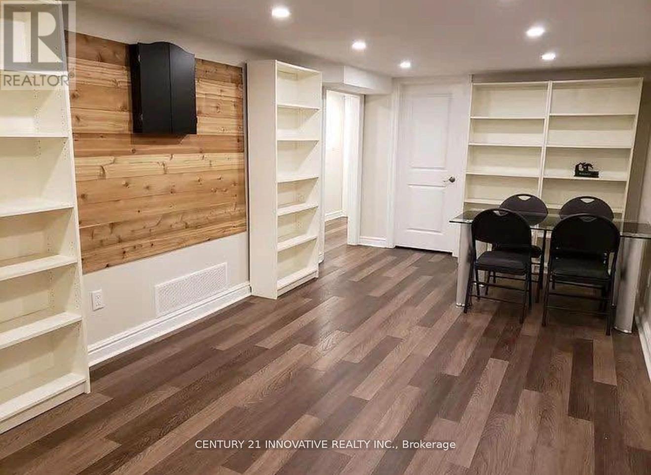 Bsmt - 586 Chamberlain Road, Burlington, Ontario  L7L 2V5 - Photo 7 - W13217254