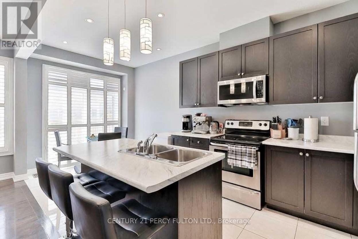 115 Bonnie Braes Drive, Brampton, Ontario  L6Y 0Z5 - Photo 10 - W13217256