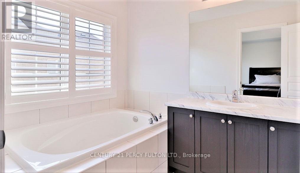 115 Bonnie Braes Drive, Brampton, Ontario  L6Y 0Z5 - Photo 17 - W13217256