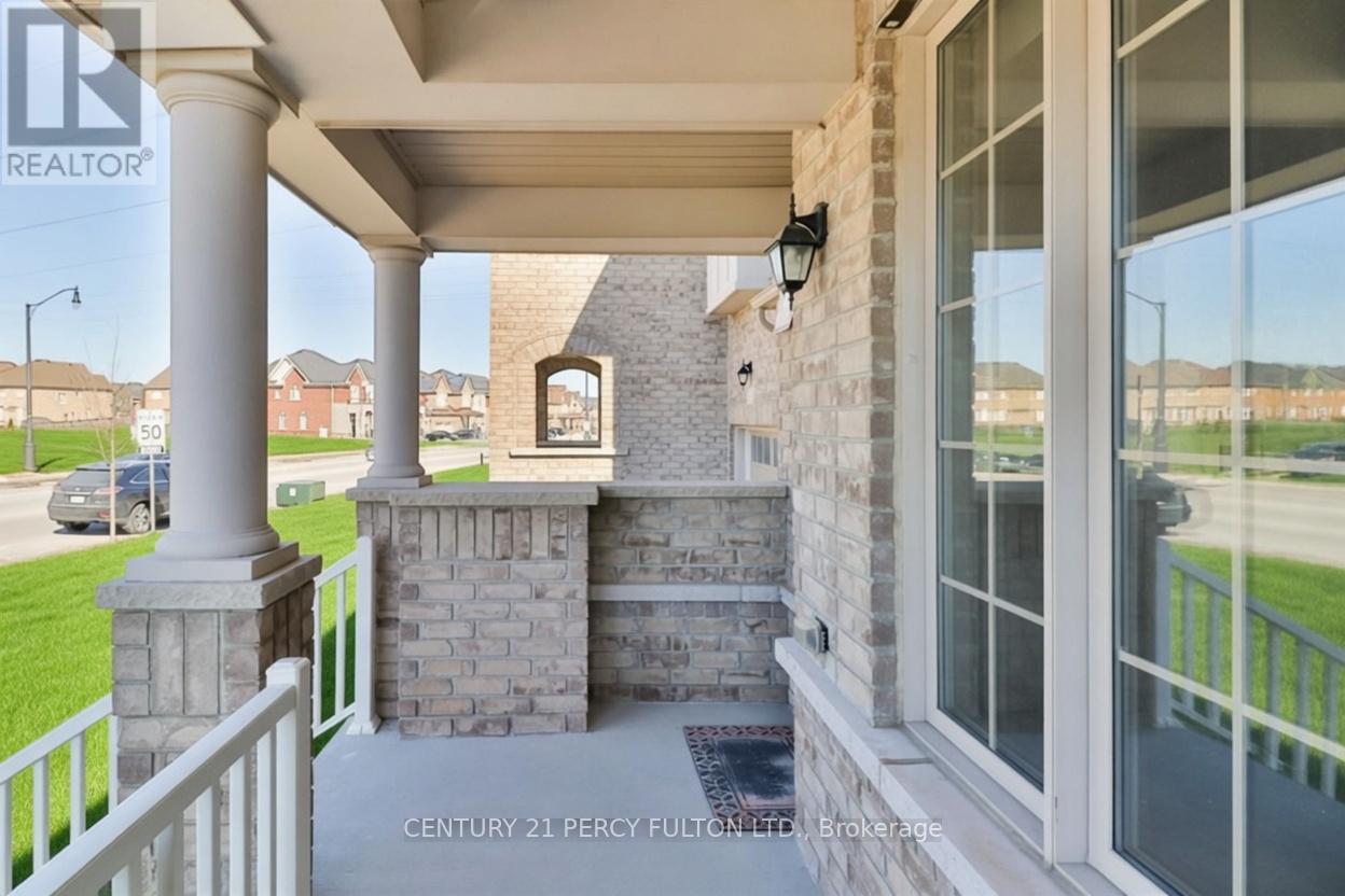 115 Bonnie Braes Drive, Brampton, Ontario  L6Y 0Z5 - Photo 3 - W13217256