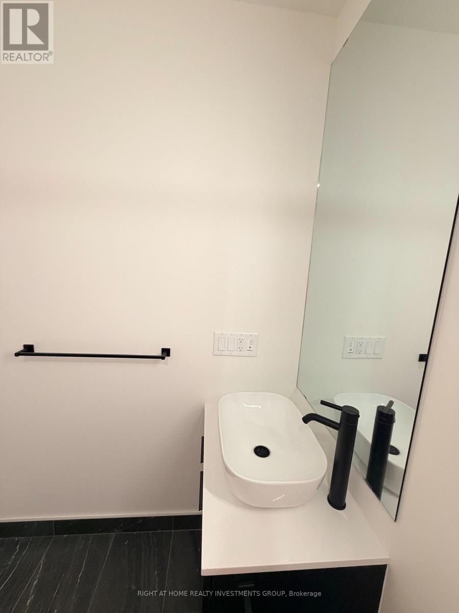2507 - 1185 Dupont Street, Toronto, Ontario  M6H 0G5 - Photo 20 - W13217268