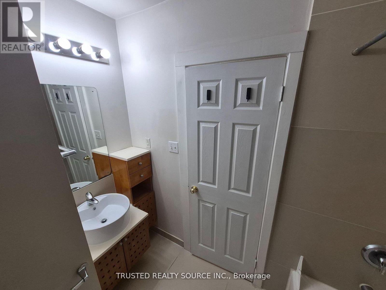 #3 - 1614 Ontario Street, Windsor, Ontario  N8Y 1M6 - Photo 18 - X13217276