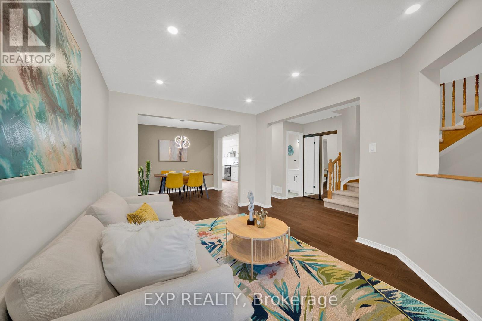 186 Southport Drive, Ottawa, Ontario  K1T 3P4 - Photo 3 - X13215164