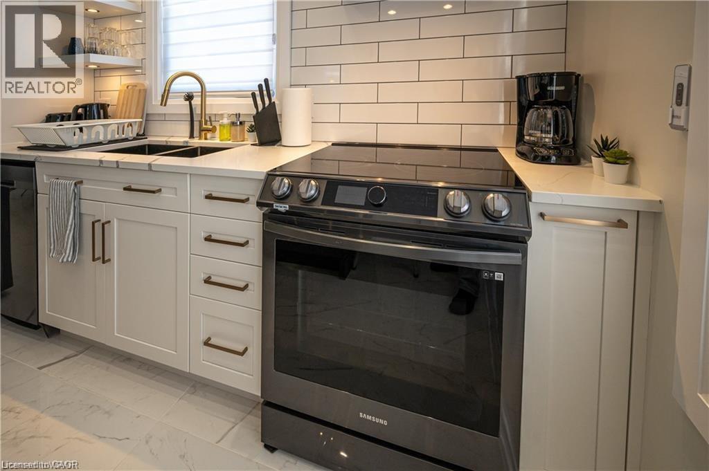 48 Harber Avenue Unit# Rear Unit, Kitchener, Ontario  N2C 1Y8 - Photo 7 - 40834521